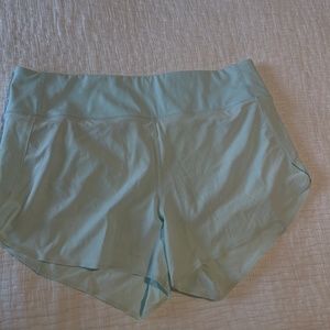 Athleta Run With It 3.5” Running Shorts